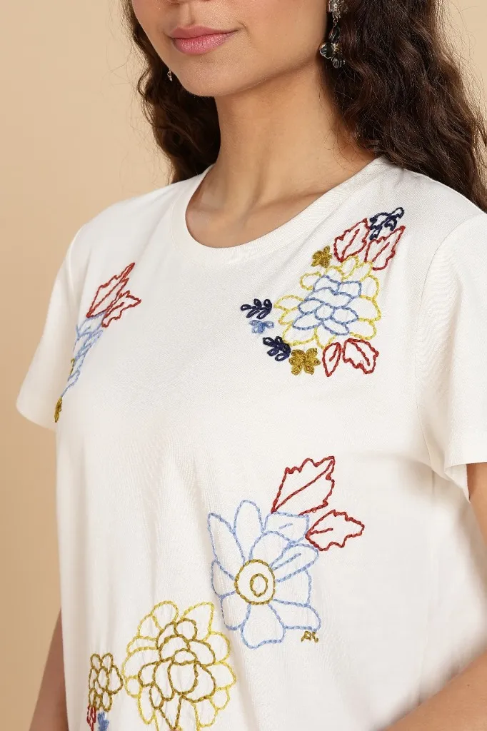White T-Shirt Floral Embroidery